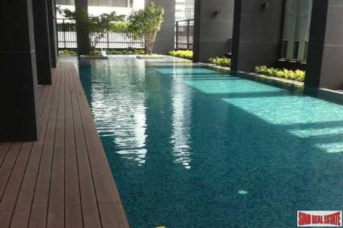 Apartment in Bangkok, Thailand 2 bedrooms № 193287 - photo 5