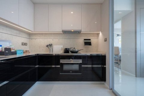 Кондоминиум с 2 спальнями в Сатхоне, Бангкок, Таиланд № 156566 - фото 7