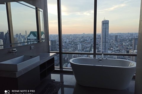 Кондоминиум с 2 спальнями в Сатхоне, Бангкок, Таиланд № 156566 - фото 4