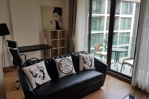 Studio dans le Condo à Chiang Mai, Thaïlande  № 156565