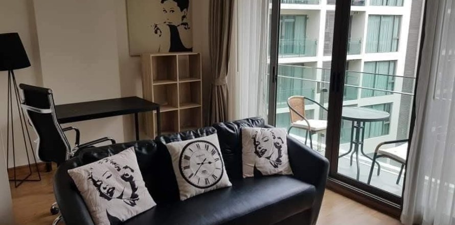 Studio dans le Condo à Chiang Mai, Thaïlande  № 156565