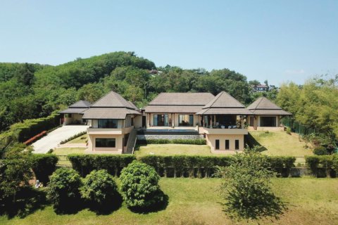 Villa in Phuket, Thailand 3 bedrooms № 177782