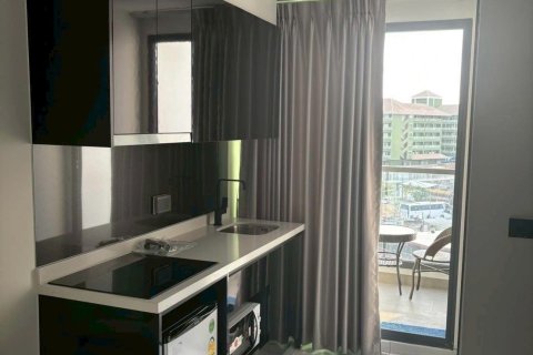 Condo in Pattaya, Thailand, 2 bedrooms  № 157840 - photo 6