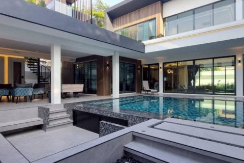 Villa à Sattahip, Thaïlande 7 chambres № 157834