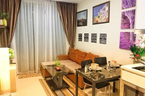 Studio dans le Condo à Pattaya, Thaïlande  № 151667 - photo 1