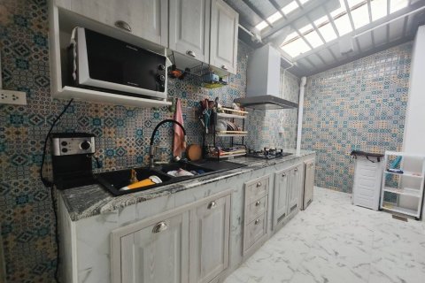 Таунхаус в Банг Круае, Таиланд с 4 спальнями № 167639 - фото 25