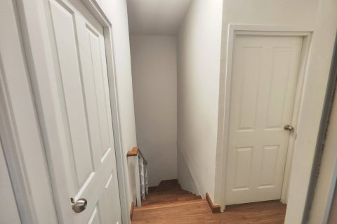 Таунхаус в Банг Круае, Таиланд с 4 спальнями № 167639 - фото 4