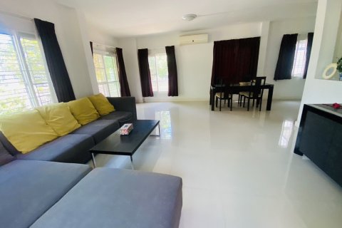 House in Pattaya, Thailand 3 bedrooms № 167644 - photo 4