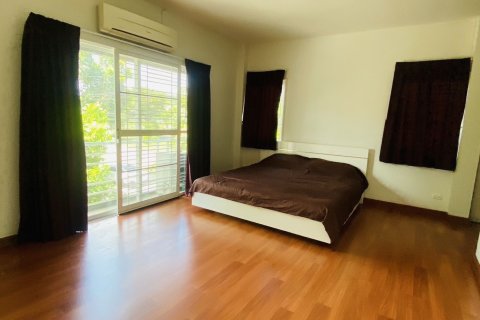 House in Pattaya, Thailand 3 bedrooms № 167644 - photo 2