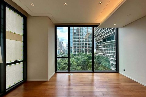 Condo à Pathum Wan, Bangkok, Thaïlande, 2 chambres  № 136223 - photo 1