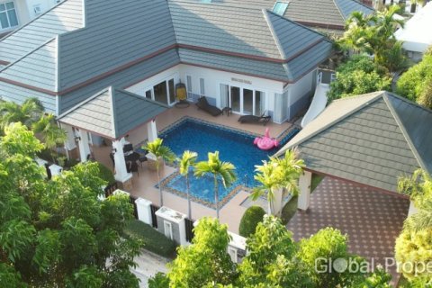 Maison à Pattaya, Thaïlande 4 chambres № 113591