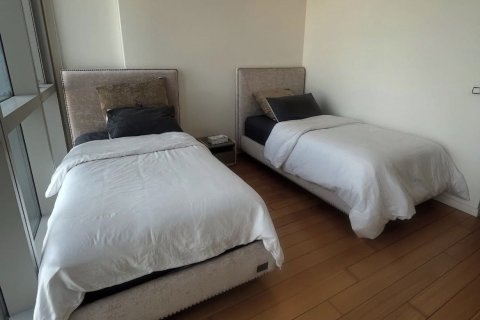 Condo in Khlong San, Bangkok, Thailand, 2 bedrooms № 169232 - photo 17