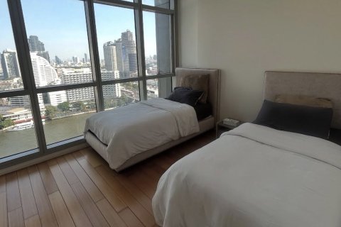 Condo in Khlong San, Bangkok, Thailand, 2 bedrooms № 169232 - photo 16