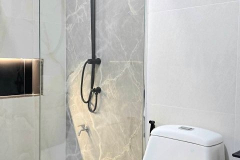 House in Phuket, Thailand 3 bedrooms № 169228 - photo 14