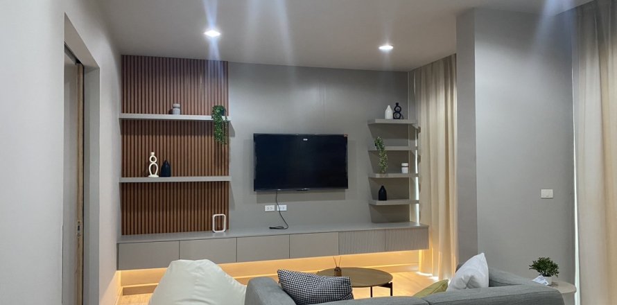 Apartment in Pattaya, Thailand 2 rooms № 159835