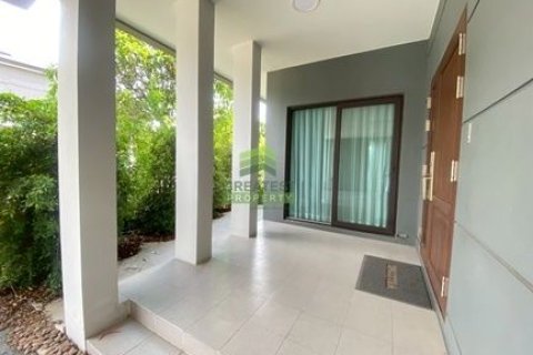 Maison à Bang Kaeo, Thaïlande 4 chambres № 147174 - photo 8