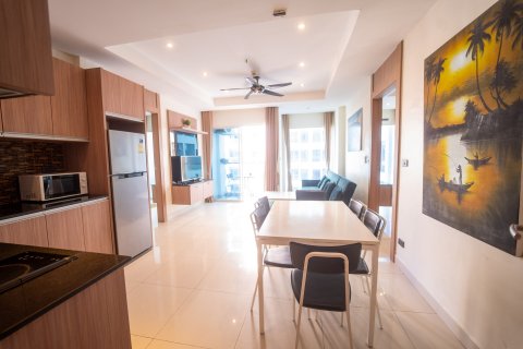 Condo in Pattaya, Thailand, 2 bedrooms  № 147369