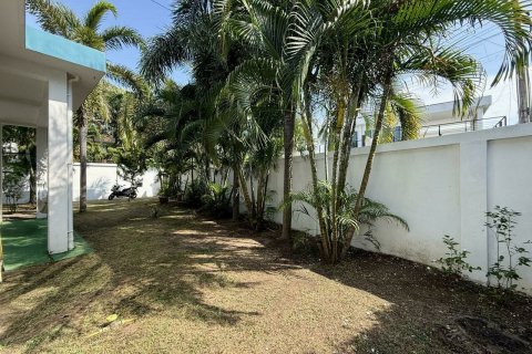 Penthouse in Pattaya, Thailand 3 rooms № 170383 - photo 13