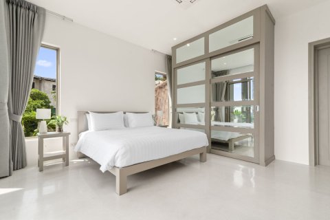 House in Ko Samui, Thailand 5 bedrooms № 170380 - photo 13