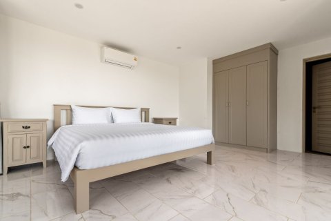 House in Ko Samui, Thailand 5 bedrooms № 170380 - photo 12