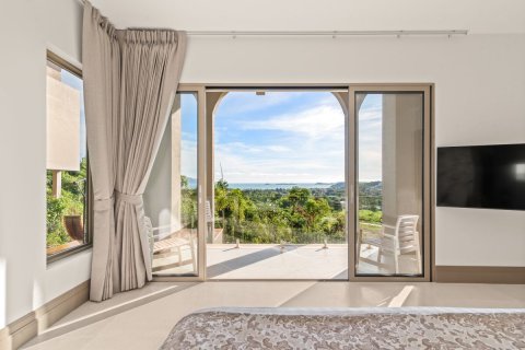 House in Ko Samui, Thailand 5 bedrooms № 170380 - photo 14