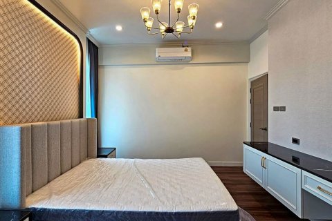 Villa in Chiang Mai, Thailand 4 bedrooms № 170378 - photo 30