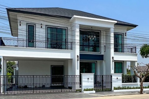 Villa in Chiang Mai, Thailand 4 bedrooms № 170378 - photo 11