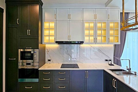 Villa in Chiang Mai, Thailand 4 bedrooms № 170378 - photo 5