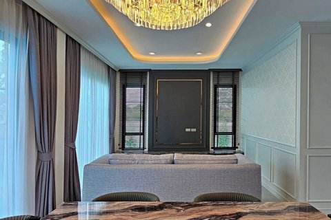 Villa in Chiang Mai, Thailand 4 bedrooms № 170378 - photo 3