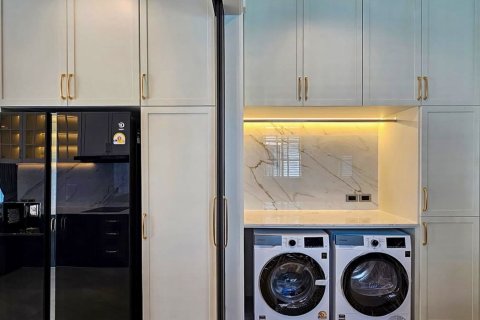 Villa in Chiang Mai, Thailand 4 bedrooms № 170378 - photo 6