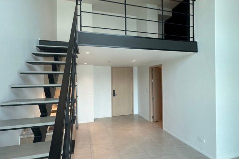 Studio dans le Condo à Bang Rak, Bangkok, Thaïlande  № 136580 - photo 10