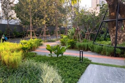 Studio dans le Condo à Bang Rak, Bangkok, Thaïlande  № 136580 - photo 16