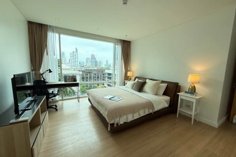 Condo in Bangkok, Thailand, 2 bedrooms № 202099 - photo 5