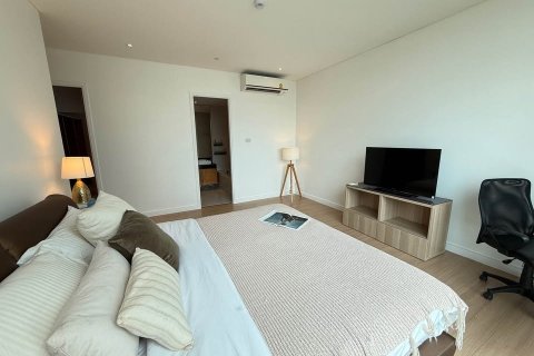 Condo in Bangkok, Thailand, 2 bedrooms № 202099 - photo 6