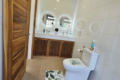 Villa in Ko Samui, Thailand 3 bedrooms № 138137 - photo 17