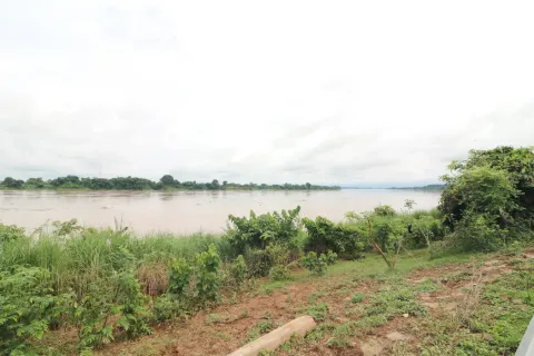 Terrain à Nong Khai, Thaïlande 4800 m2 № 138202 - photo 1