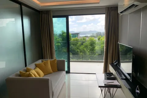 Condo in Phuket, Thailand, 2 bedrooms  № 138200 - photo 12