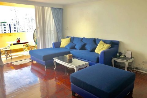 Condo à Watthana, Bangkok, Thaïlande, 3 chambres № 134066 - photo 1