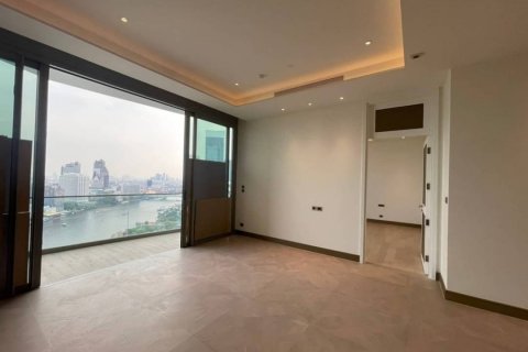 Condo in Khlong San, Bangkok, Thailand, 2 bedrooms  № 134071 - photo 1