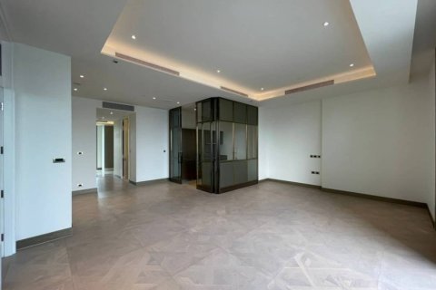 Condo in Khlong San, Bangkok, Thailand, 2 bedrooms  № 134071 - photo 2