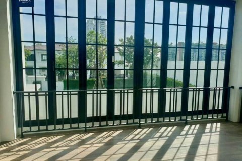 Вилла в Суан Луанге, Бангкок, Таиланд с 5 спальнями  № 134067 - фото 7