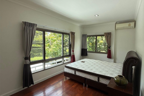 House in Bangkok, Thailand 3 bedrooms № 190285 - photo 10