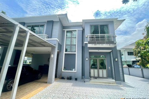House in Bangkok, Thailand 3 bedrooms № 190285 - photo 13