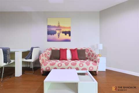Condo in Bangkok, Thailand, 3 bedrooms № 184699 - photo 8
