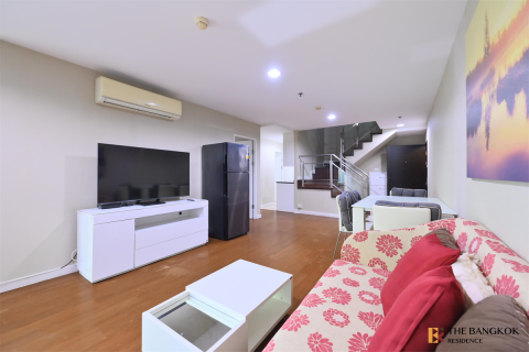 Condo in Bangkok, Thailand, 3 bedrooms № 184699 - photo 5