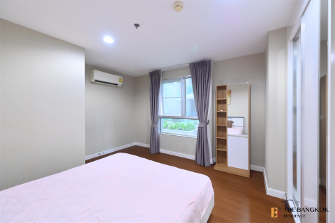 Condo in Bangkok, Thailand, 3 bedrooms № 184699 - photo 2