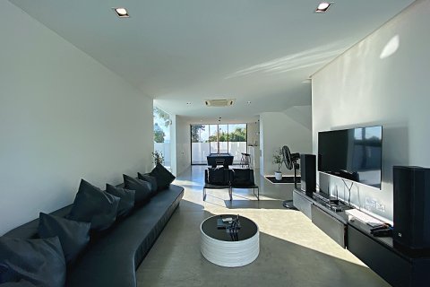 Villa in Hua Hin, Thailand 4 bedrooms № 168278 - photo 14