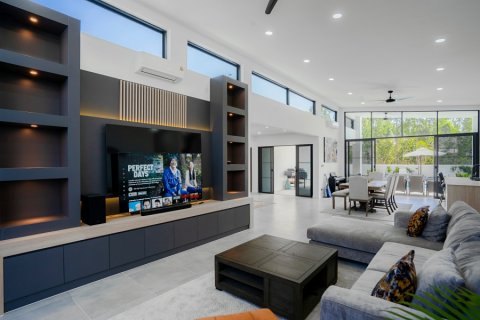 Villa in Hua Hin, Thailand 4 bedrooms № 168312 - photo 8