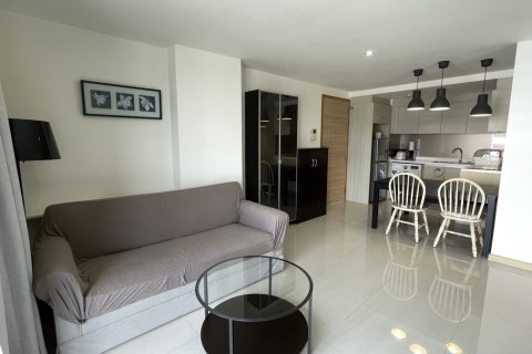 Condo à Watthana, Bangkok, Thaïlande, 2 chambres № 201091 - photo 6