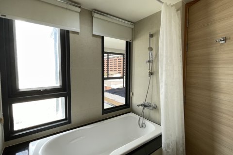 Condo à Watthana, Bangkok, Thaïlande, 2 chambres № 201091 - photo 7